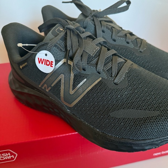 New Sneakers New Balance - Picture 1 of 4